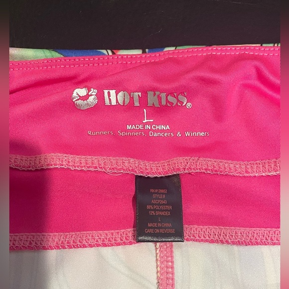 NWOT Hot Kiss Printed Leggings - Picture 1 of 4